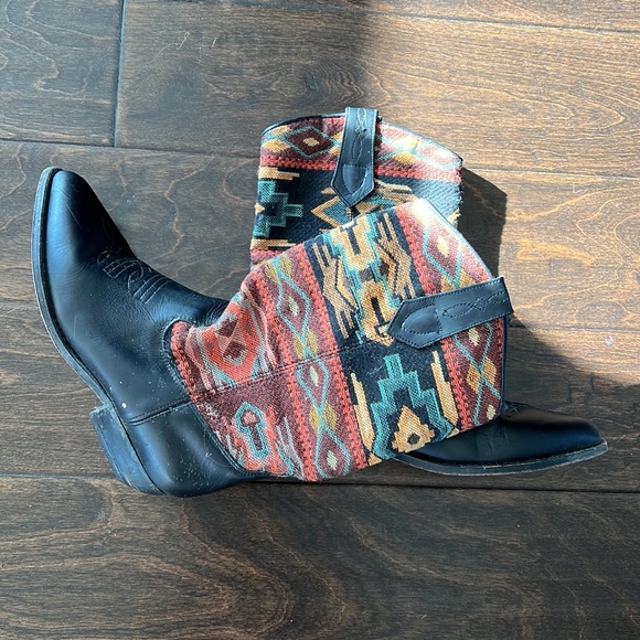 Tribal leather cowboy boots - Picture 3 of 3